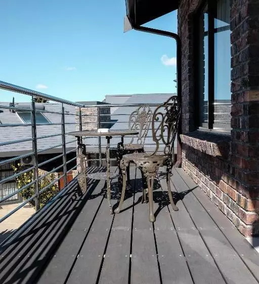 バルコニー付きスタンダードルーム, Hilltop Guesthouse