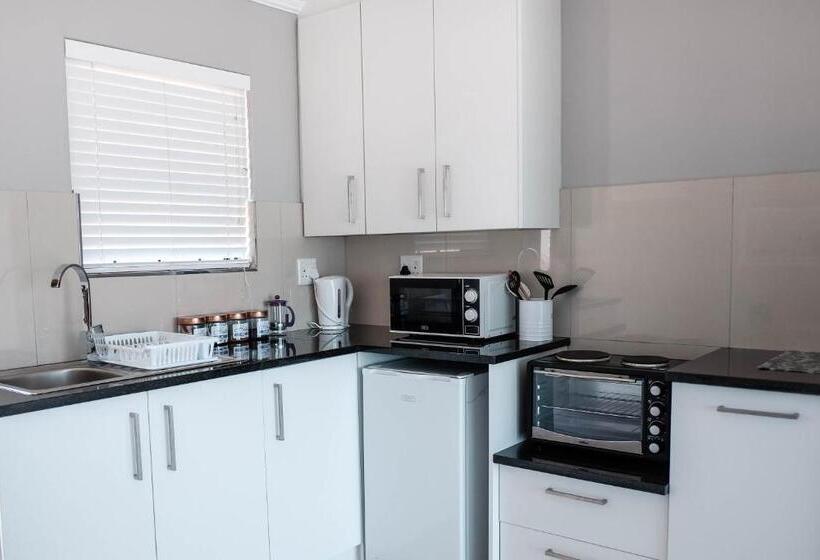 חדר סטנדרט עם מרפסת, Hilltop Guesthouse