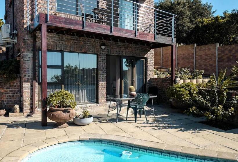 חדר סטנדרט נוף לבריכה, Hilltop Guesthouse