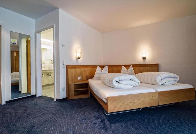 جناح عائلي, Rössli Tufertschwil