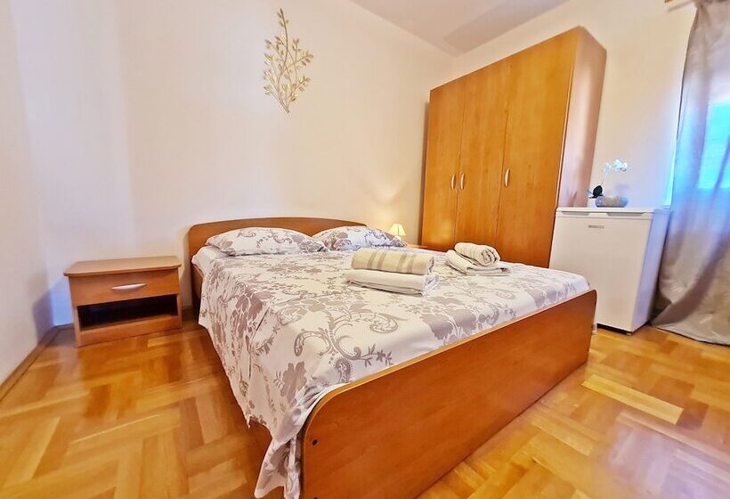 غرفة قياسية, Rooms And Apartments Porat