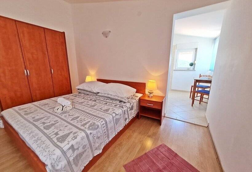 Студия Стандарт, Rooms And Apartments Porat