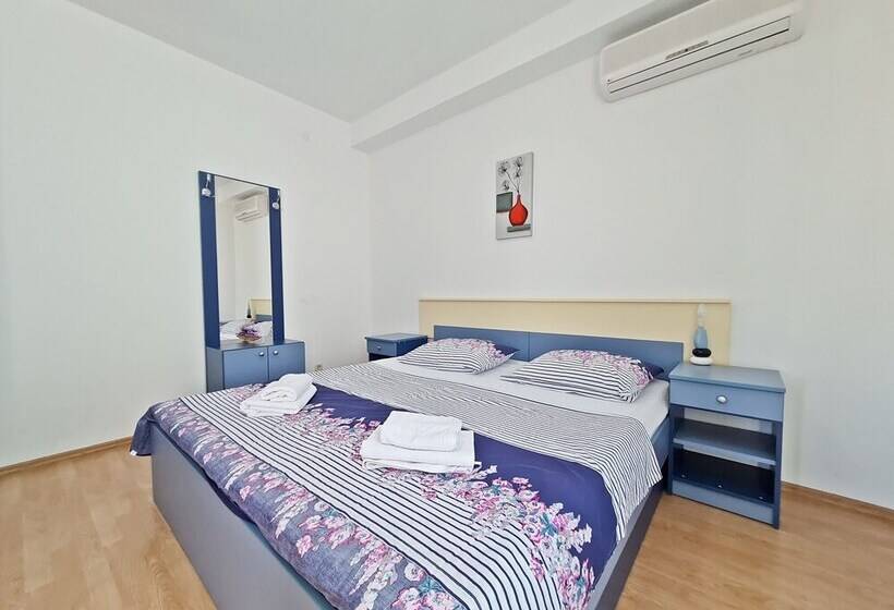Студия Стандарт, Rooms And Apartments Porat