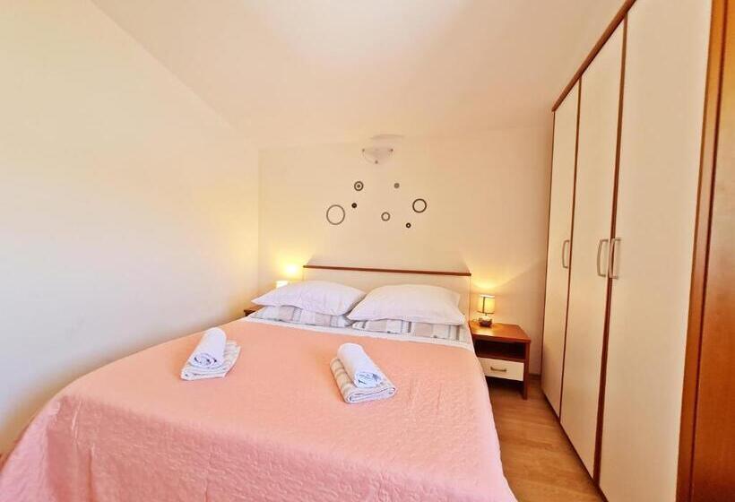 Номер Стандарт, Rooms And Apartments Porat