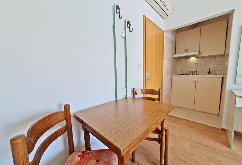 استوديو كمفورت مطل على البحر, Rooms And Apartments Porat