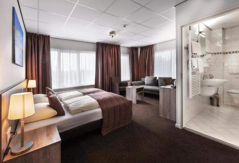 جناح جونيور, Sea You Hotel Noordwijk