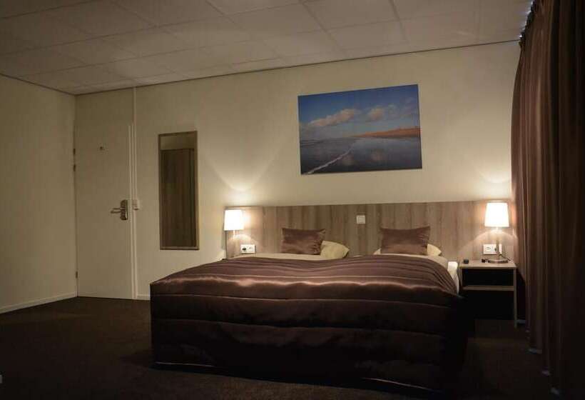 جناح جونيور, Sea You Hotel Noordwijk