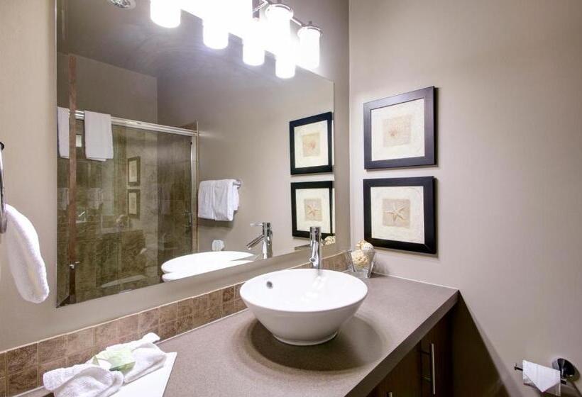 סוויטת 2 חדרי שינה, Sunrise Ridge Waterfront Resort