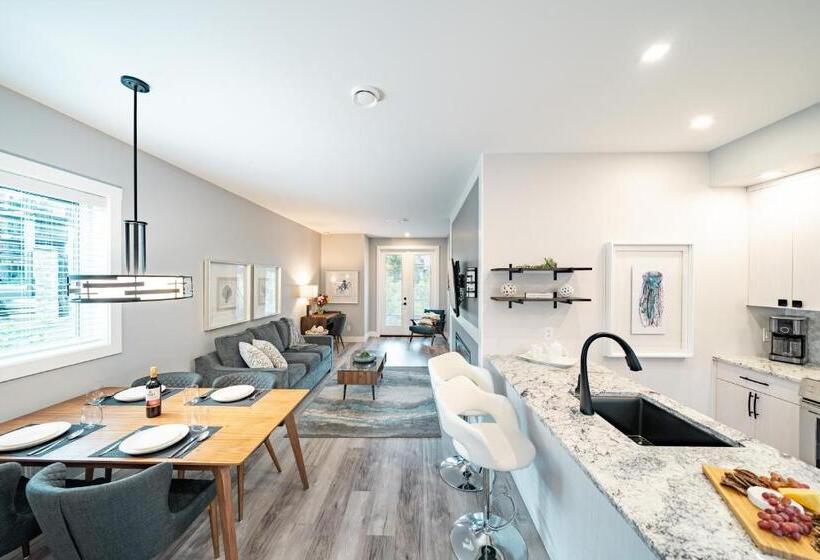 בית, 2 חדרי שינה, Sunrise Ridge Waterfront Resort