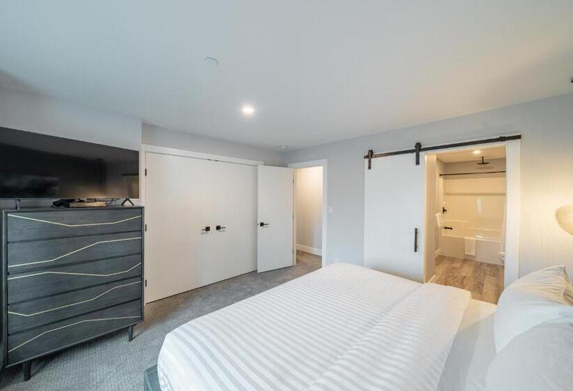 منزل غرفتين نوم, Sunrise Ridge Waterfront Resort