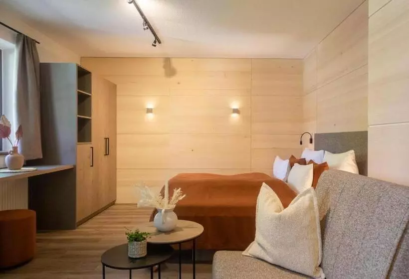バルコニー付きデラックスルーム, Boutique Hotel Mandarfnerhof