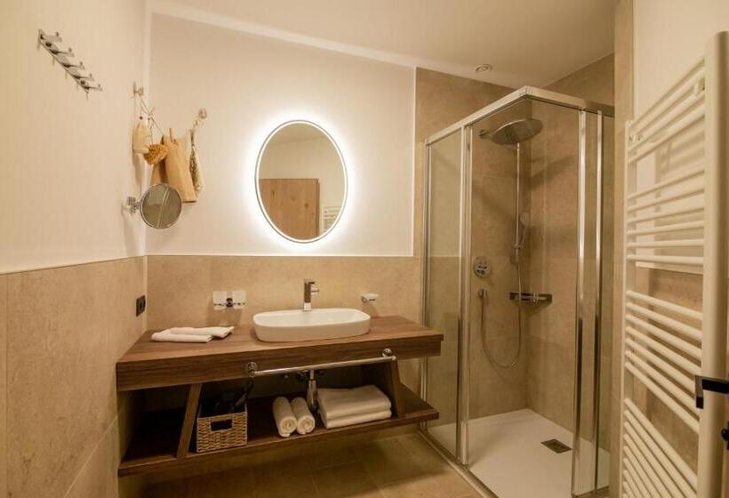 带阳台的豪华间, Boutique Hotel Mandarfnerhof