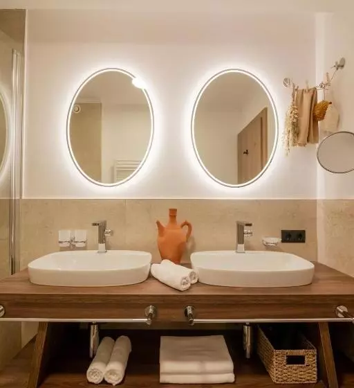 バルコニー付きデラックスルーム, Boutique Hotel Mandarfnerhof