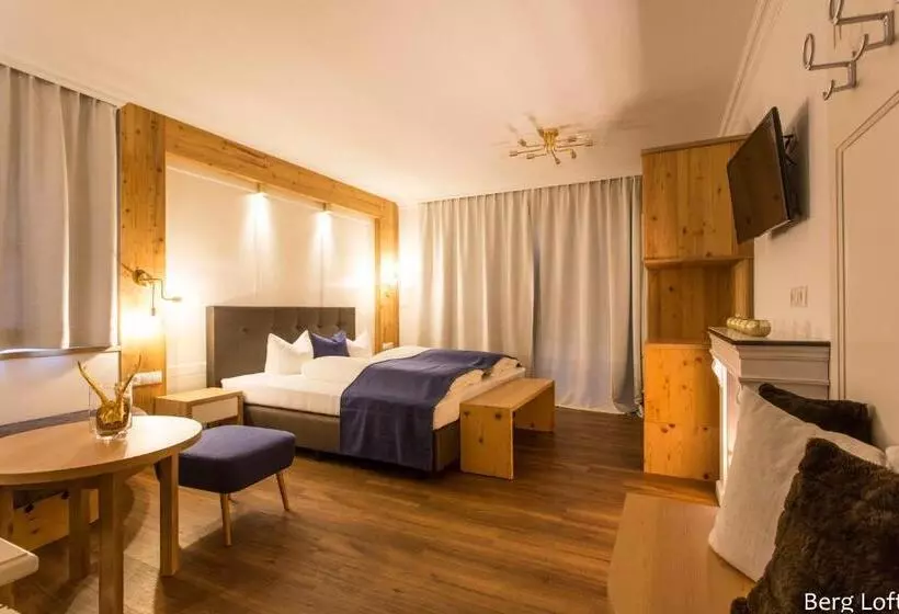 Classic room with balcony, Boutique Hotel Mandarfnerhof
