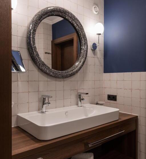 带阳台的高级房间, Boutique Hotel Mandarfnerhof