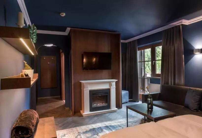 バルコニー付きスーペリアルーム, Boutique Hotel Mandarfnerhof