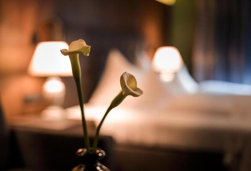 带阳台的高级房间, Boutique Hotel Mandarfnerhof