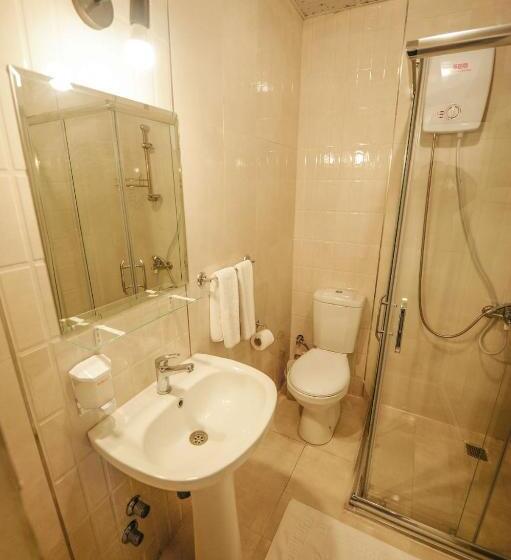 带花园景观的标准三人间, Assos No9