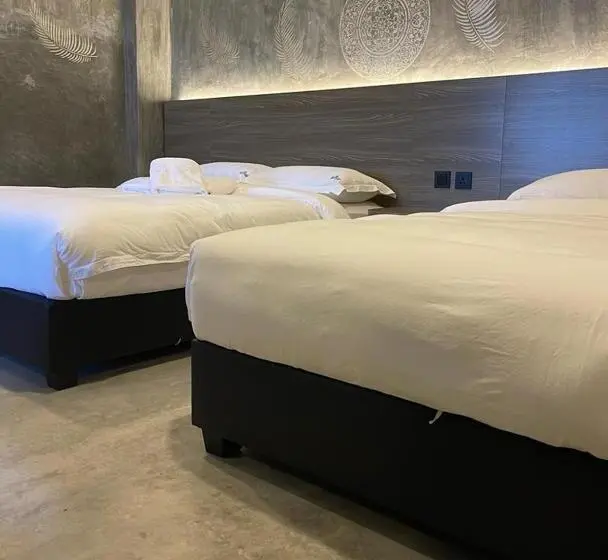 スーペリアファミリールーム, Sri Indar Hotel & Suites