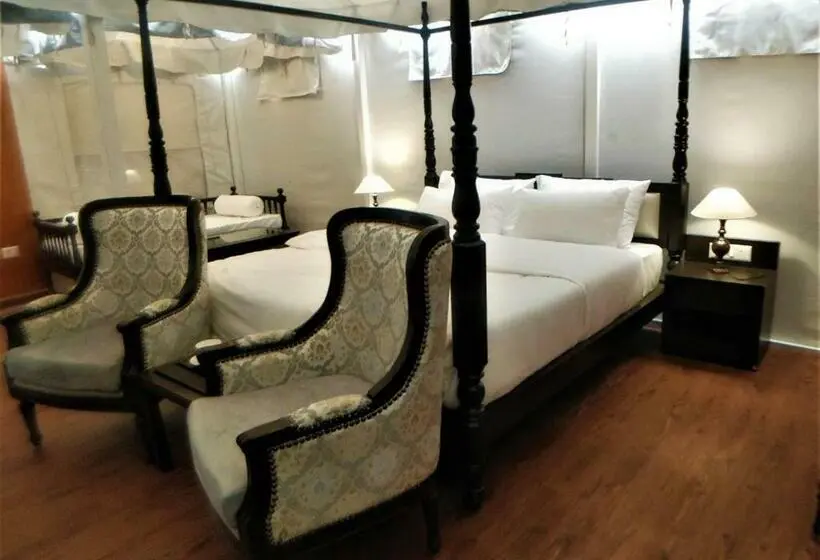 Habitació Triple Deluxe, The Bugyal