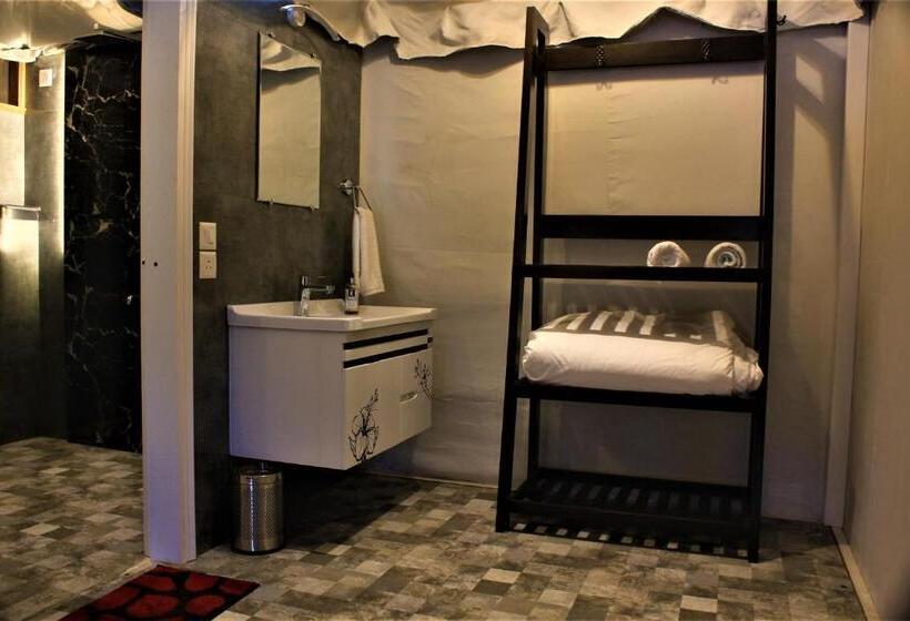 スーペリアトリプルルーム, The Bugyal