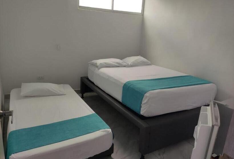 חדר סטנדרט לשלושה, Sky View Hotel Tolu