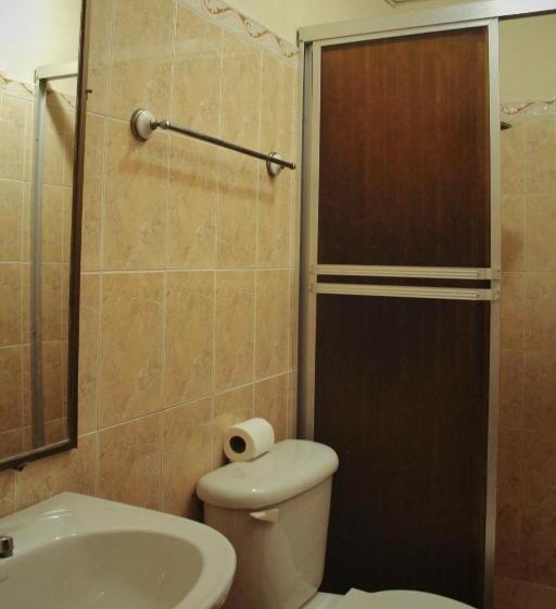 غرفة ديلوكس, Twin Fin Plaza