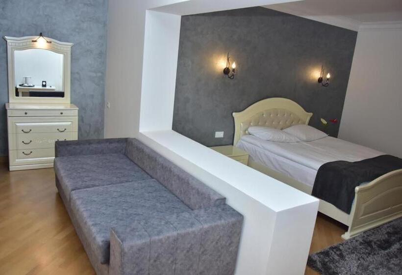 اتاق لوکس, Villa De France