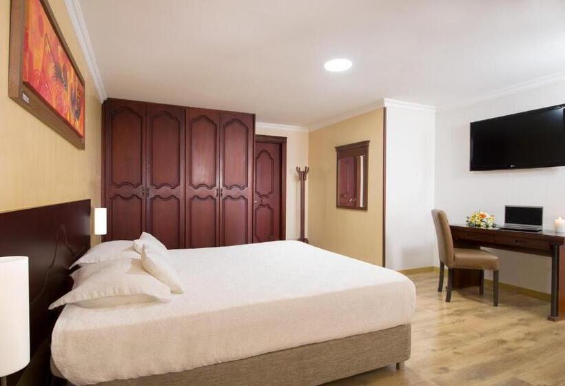 标准间, Luxor Pereira