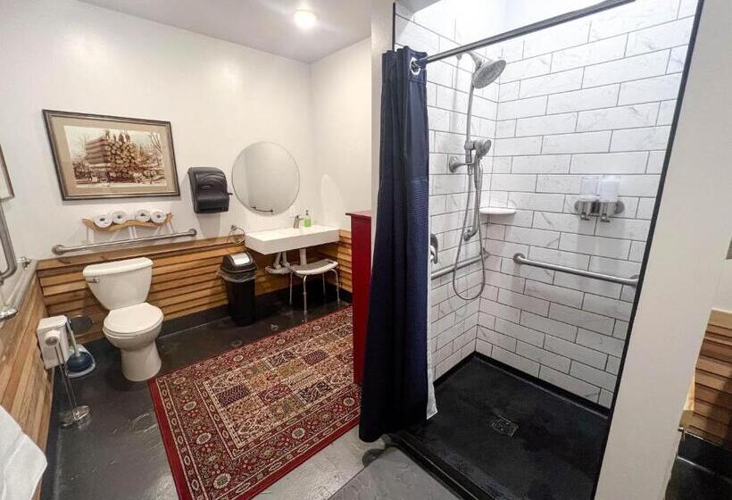 غرفة إقتصادية, The Oliver Inn