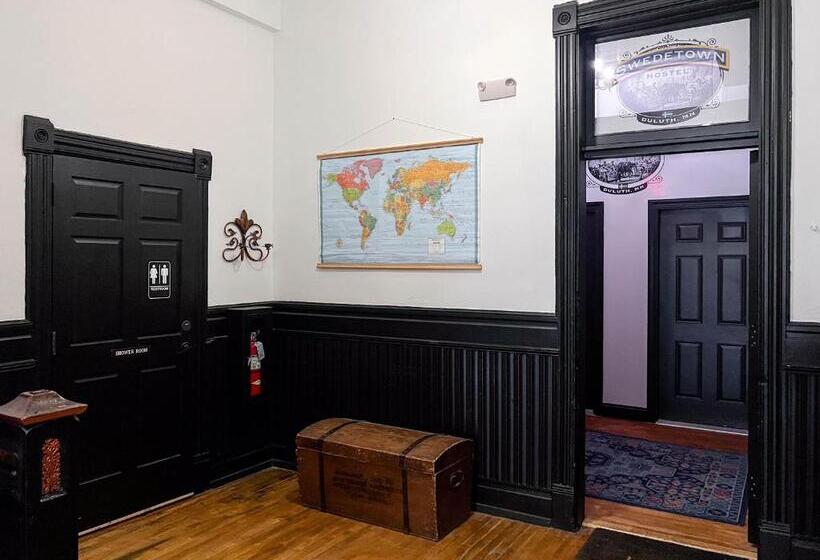 غرفة إقتصادية, The Oliver Inn