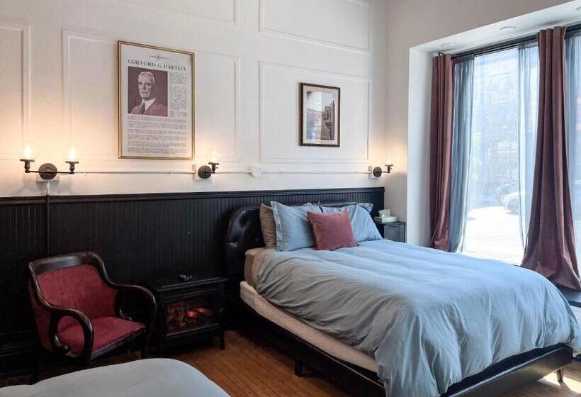 ビジネスルーム, The Oliver Inn
