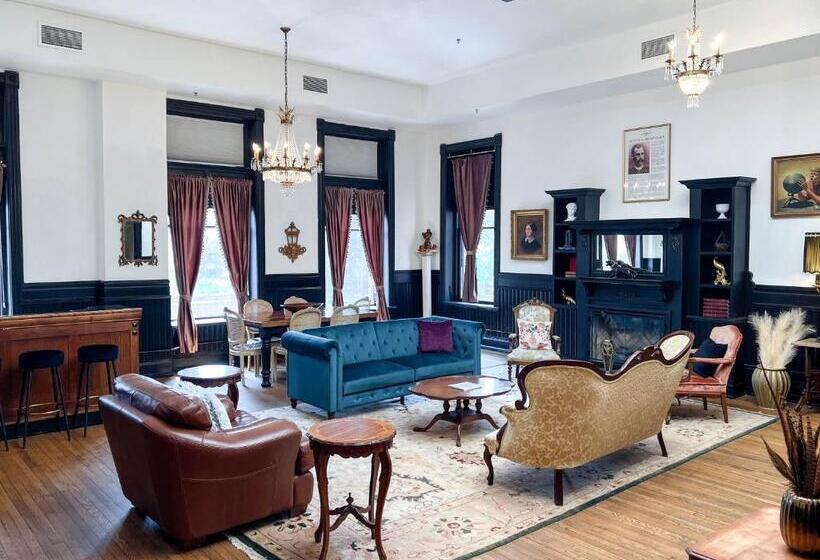 キングサイズベッドのデラックススイート, The Oliver Inn