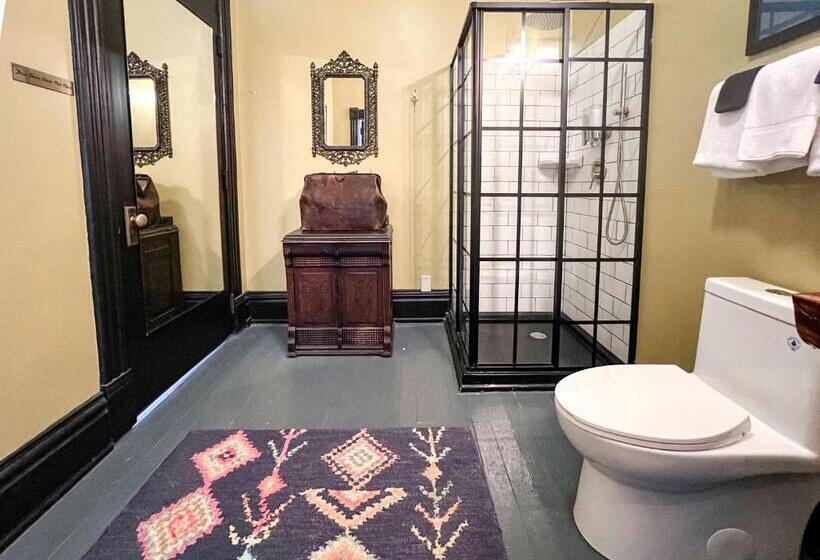 غرفة ديلوكس, The Oliver Inn