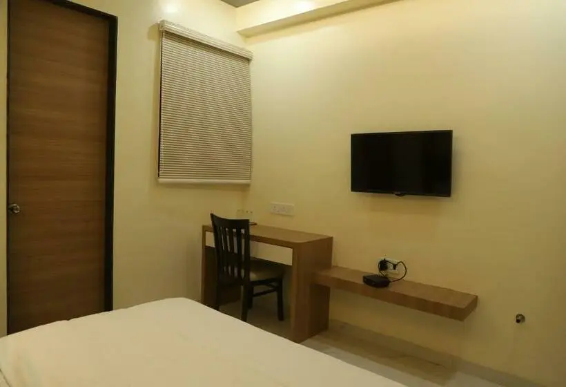 デラックスルーム, Id Square Residency Parbhani