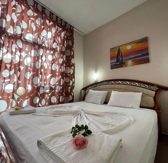 חדר קלאסי לארבעה, Seashell Beach Rooms