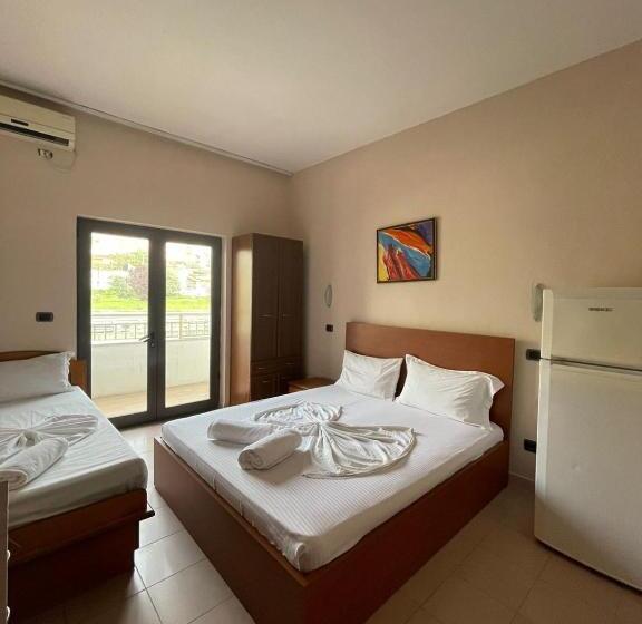 חדר אקונומי לשלושה, Seashell Beach Rooms