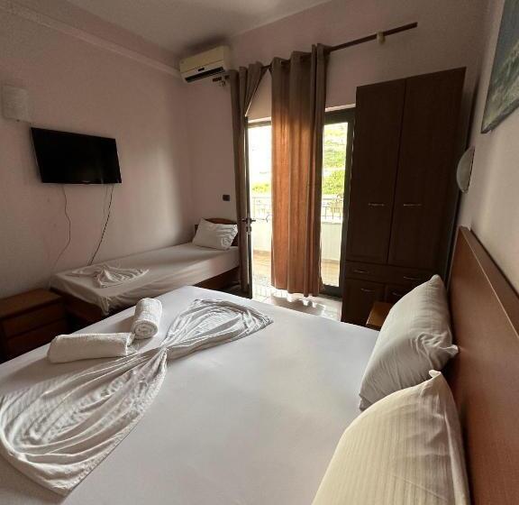 חדר אקונומי לשלושה, Seashell Beach Rooms