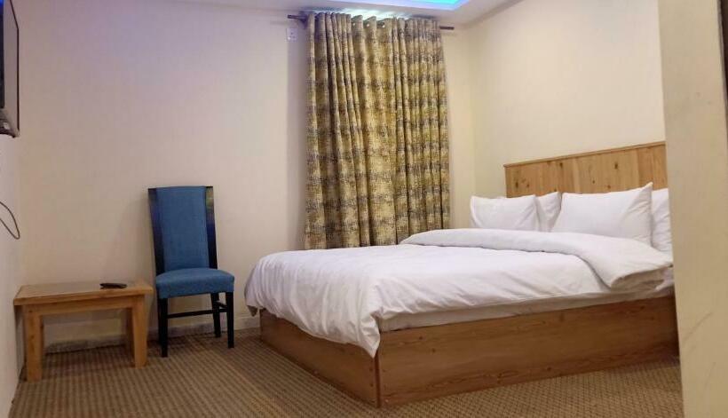 Standard Szoba King Size Bed, Legend Hotel Skardu