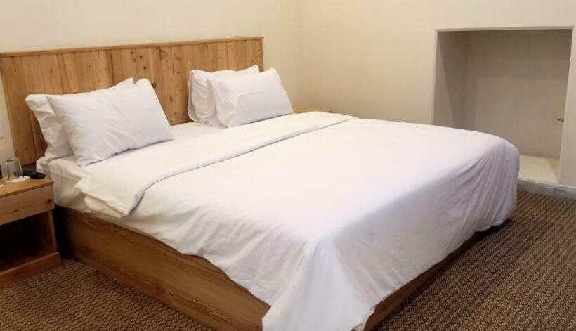Deluxe Szoba, Legend Hotel Skardu