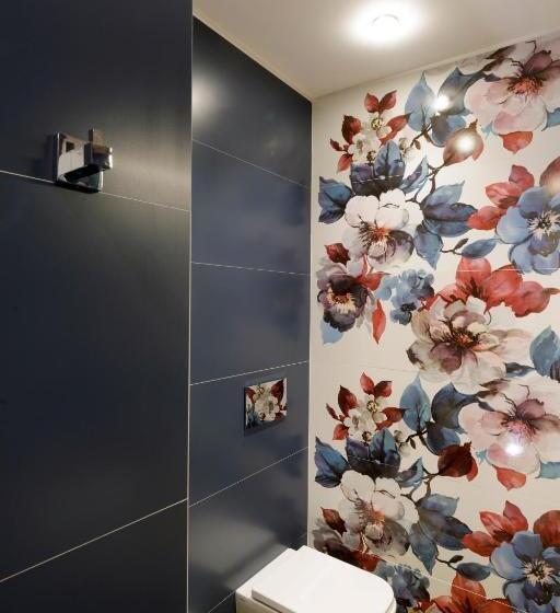 חדר סופריור, Baylle