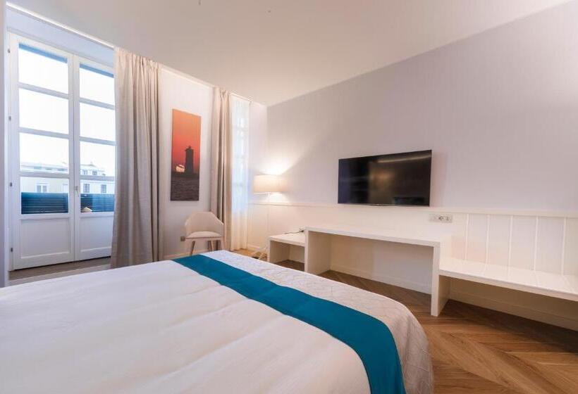 חדר דלוקס, Baylle