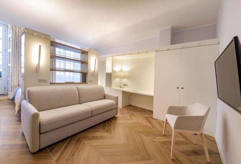 סוויטת ג'וניור עם מרפסת, Baylle