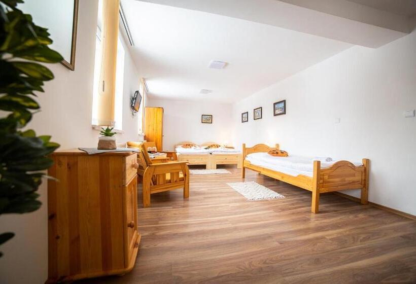 スタンダードトリプルルーム, Penzión Palatín