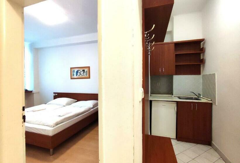 اتاق استاندارد, Jurki Dom