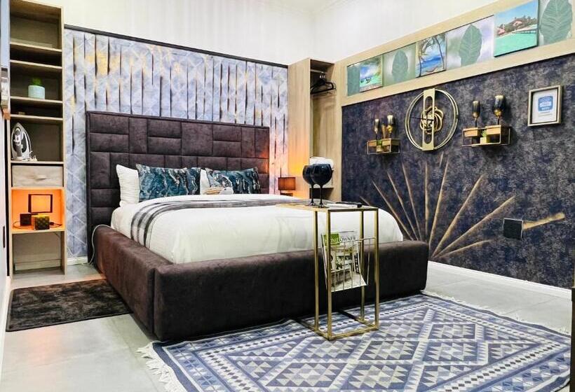 Студия Стандарт, 24 On Basil Boutique Luxury