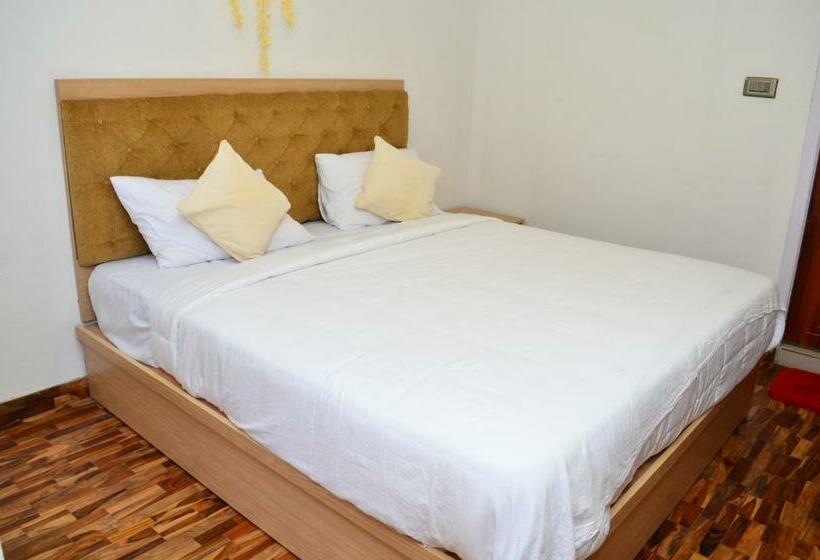 اتاق خانوادگی, Hillington Cottage