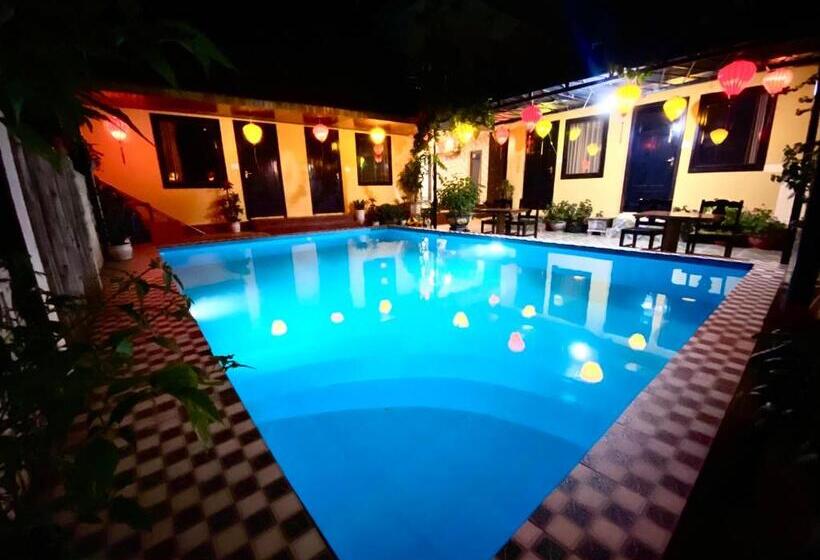 اتاق استاندارد با چشمانداز استخر, Phong Nha Ecolodge Homestay By Hofs