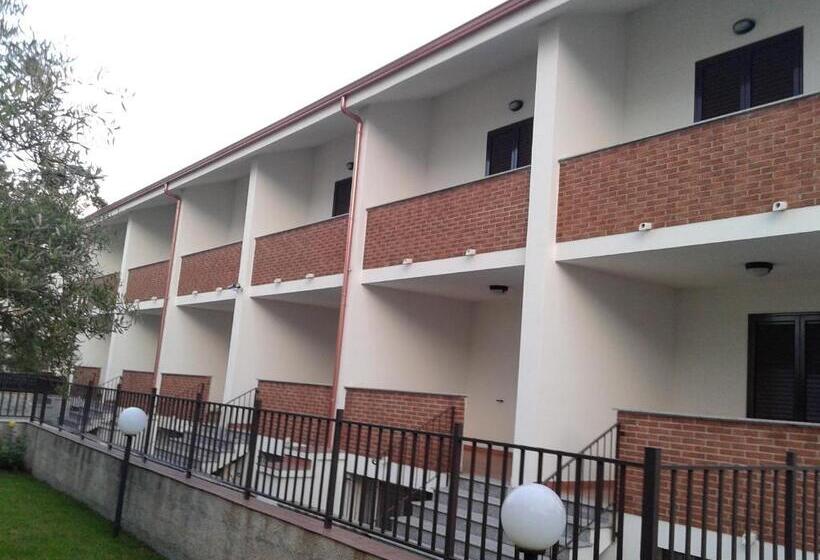 Апартаменты 1 Спальня Нижний Этаж, Residence Gualtieri