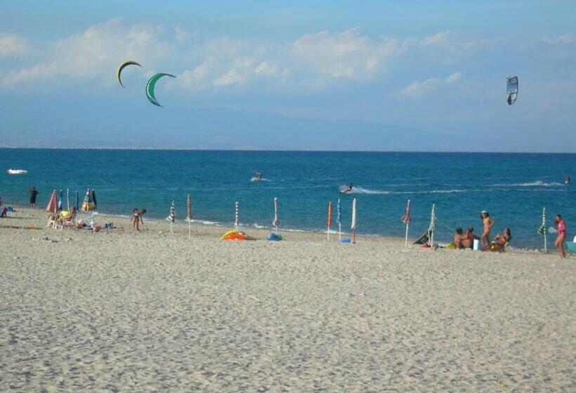 Апартаменты 1 Спальня Нижний Этаж, Residence Gualtieri